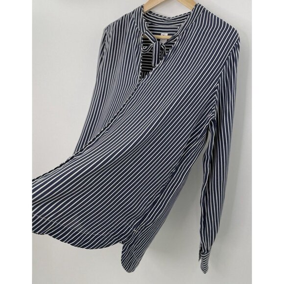 Gap Women’s Navy & White Tie Neck Striped Blouse Size L, Career, Preppy, Boho‎ - Picture 5 of 10